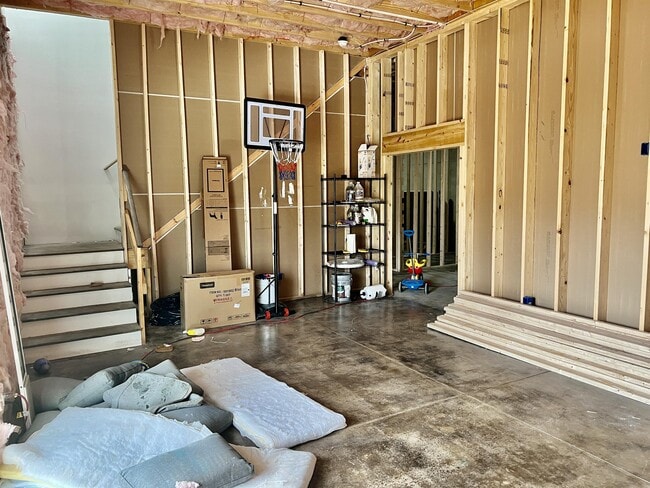 Building Photo - 539 N Carolina Ave