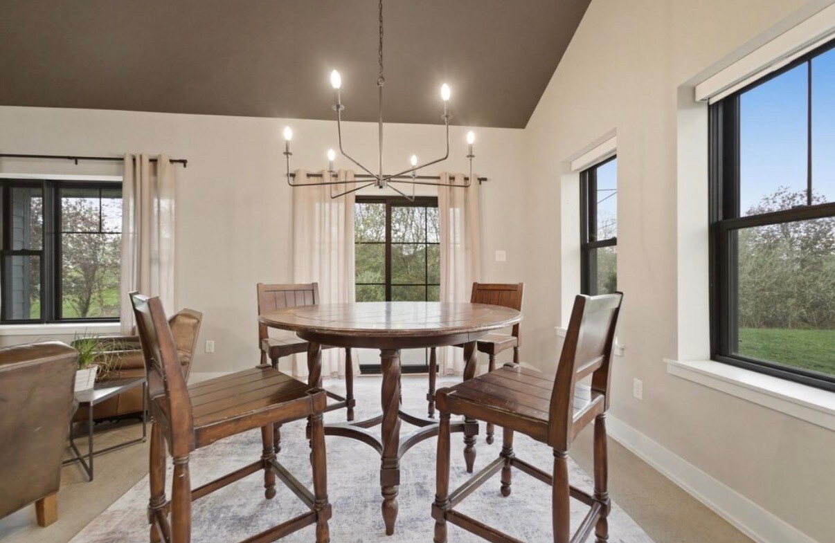 dining - 331 Cherryhill St