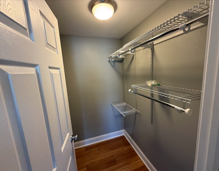 Building Photo - 1638 Parrish St