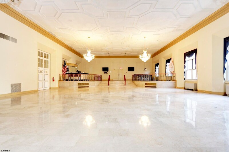 Building Photo - 2715 Boardwalk