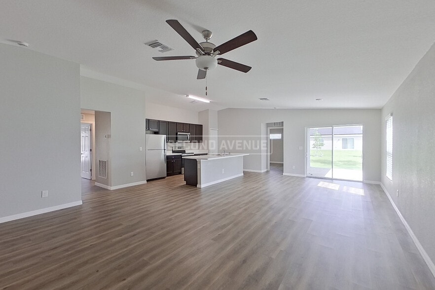 Building Photo - 3908 23rd St SW