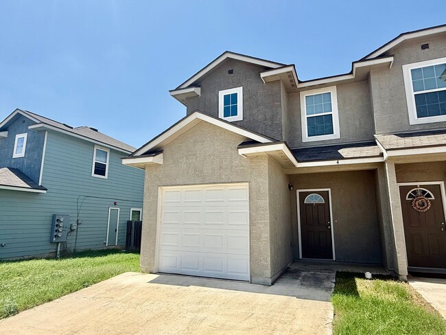Building Photo - 8331 Breezy Cv
