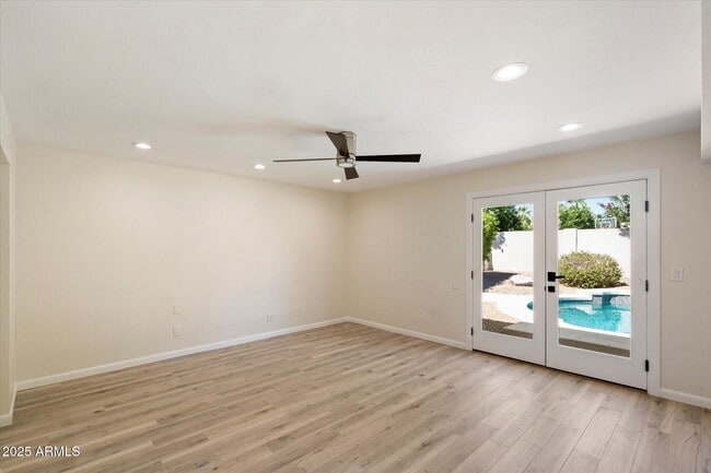 Building Photo - 8338 E San Rafael Dr