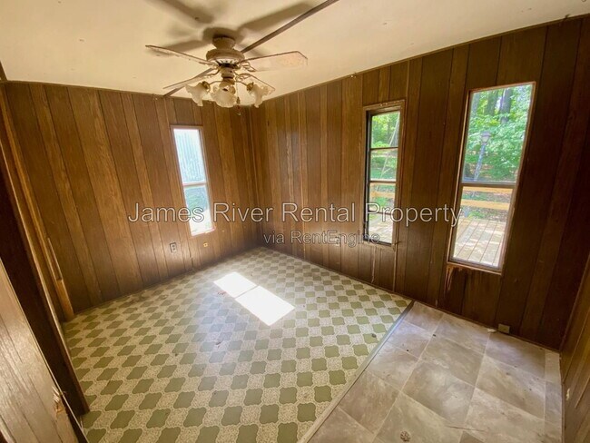 Building Photo - 117 Pomona Ct
