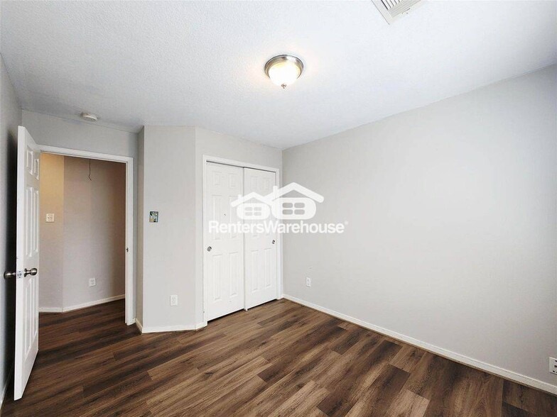 Building Photo - 4075 Mossy Spring Ln