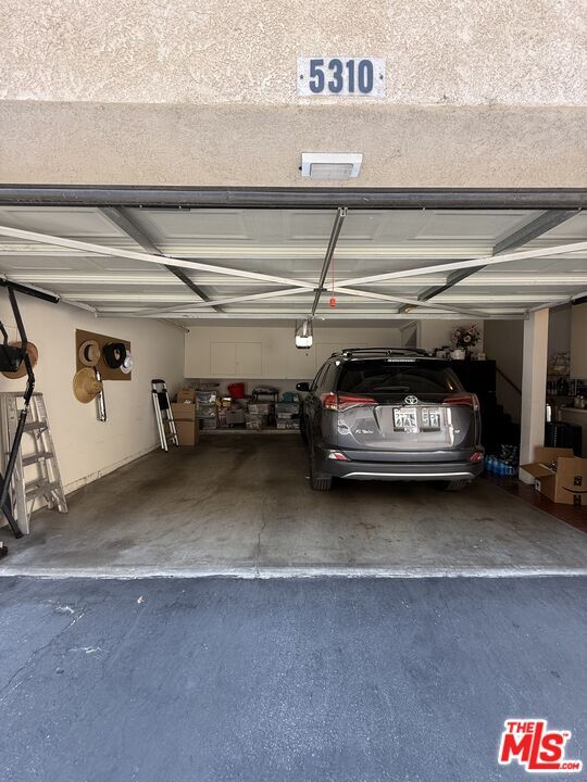 Building Photo - 5310 Lindley Ave