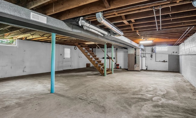 Building Photo - Updated 3-bedroom, 1-bath ranch home locat...