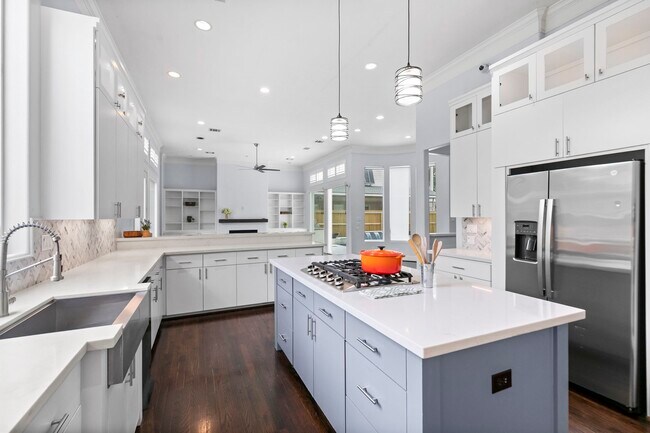 Building Photo - 4626 Braeburn Dr