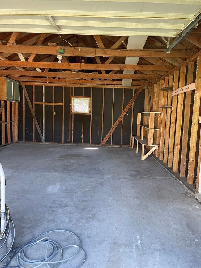 Building Photo - 1640 Locust St