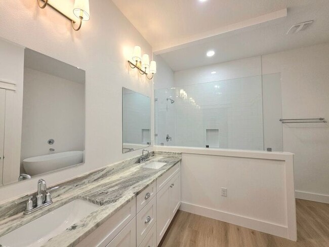 Building Photo - 3299 Bernath Dr