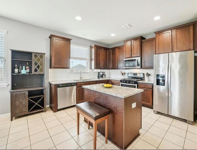 Building Photo - 5303 Marsh Ln