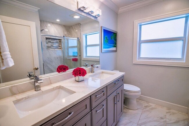 Building Photo - 20725 Waters Edge Ct