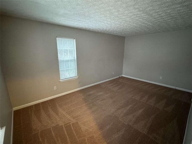 Building Photo - 3047 Regal Park Ct