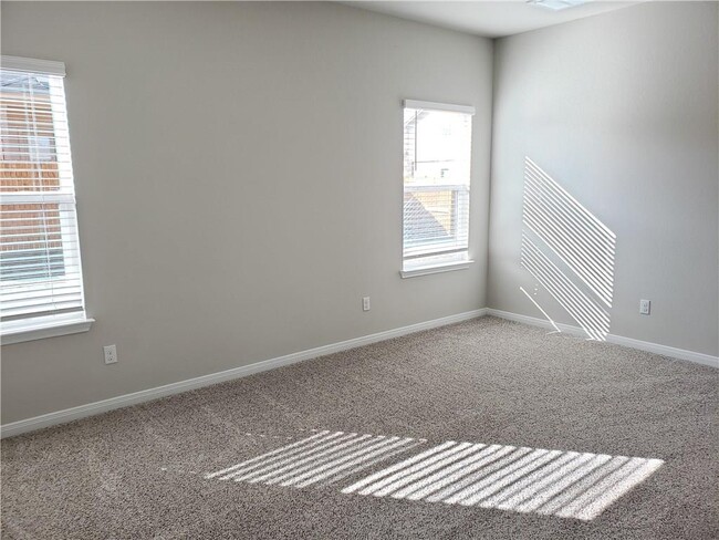 Building Photo - 1500 Ferryman Dr