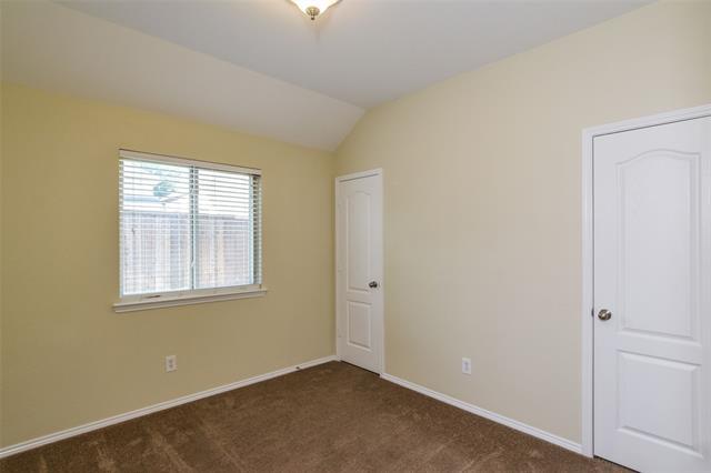 Building Photo - 9409 Caliente Dr