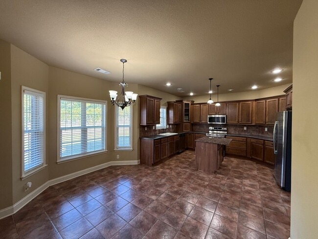 Building Photo - 2520 Granite Pointe