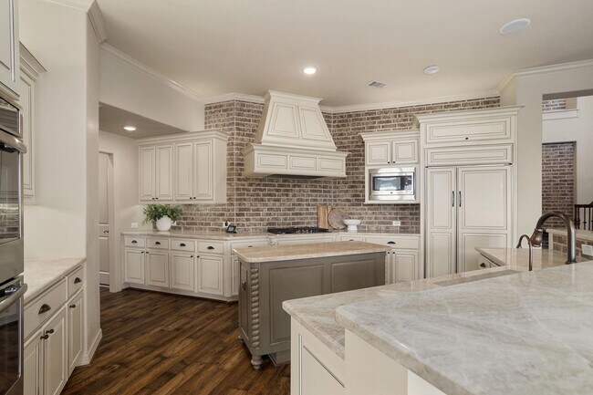 Building Photo - 2607 Hollingsworth Pine Ln