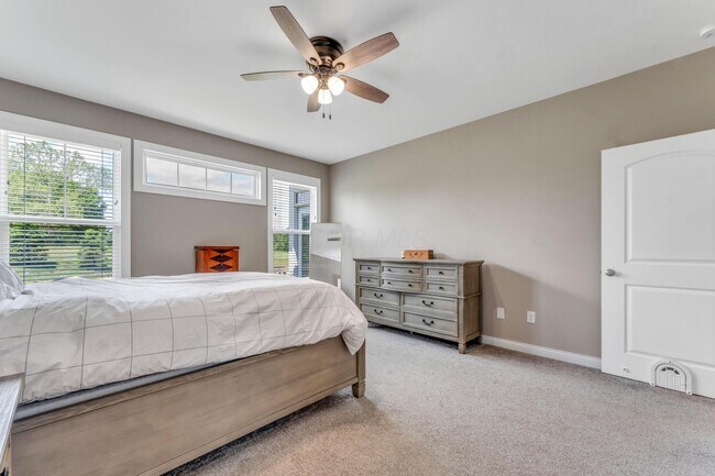 Building Photo - 8619 Landrace Dr