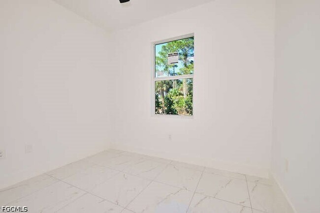 Building Photo - 3421 55th St W