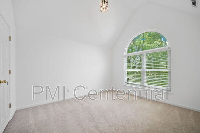 Building Photo - 418 Cimaron Park