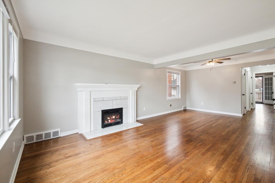 Building Photo - 206 Catalpa Dr
