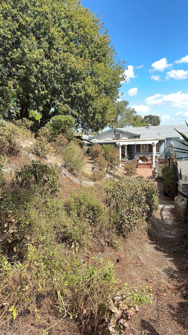 Building Photo - 55+ Single Story Home