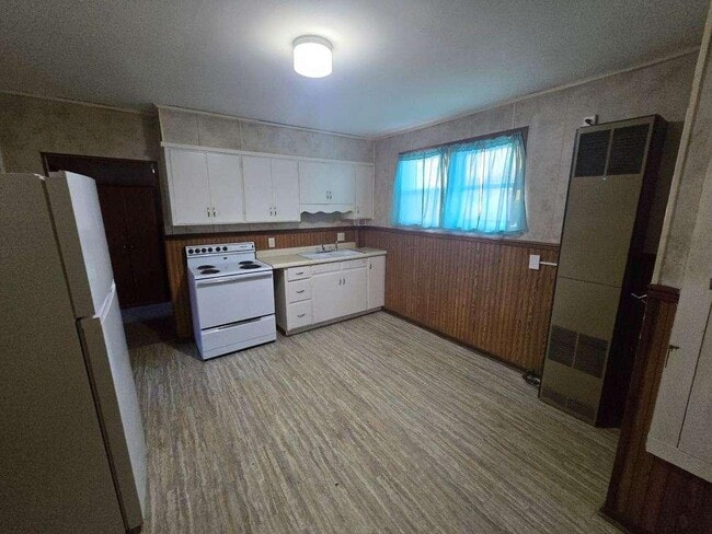 Primary Photo - 424 N 4th St