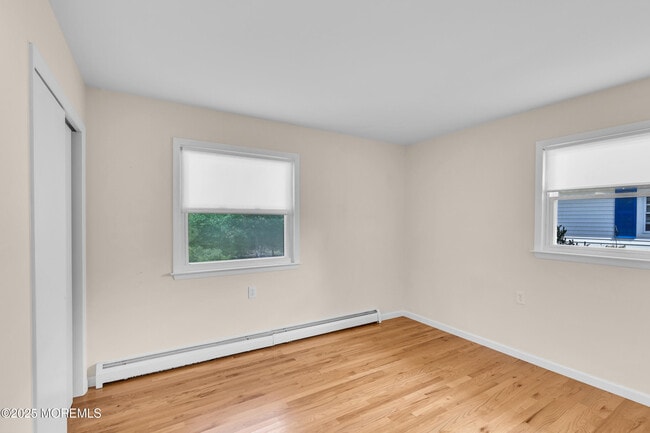 Building Photo - 164 Charlotteville Dr S