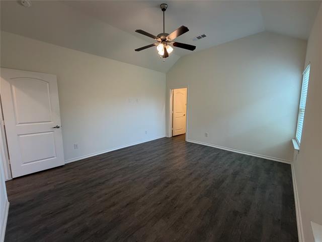 Building Photo - 2237 Diamond Dr