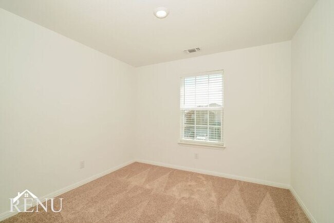 Building Photo - Coming Soon! First Month Free!