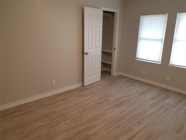 Building Photo - 6510 Grape St