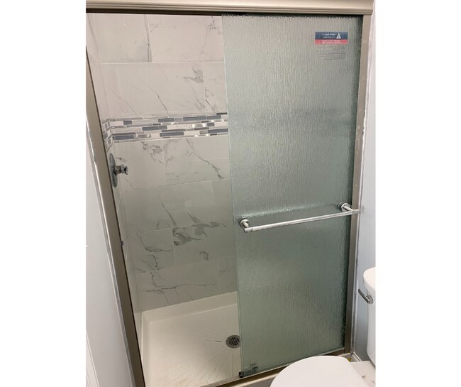 Building Photo - 4310 Ridgewood Ave