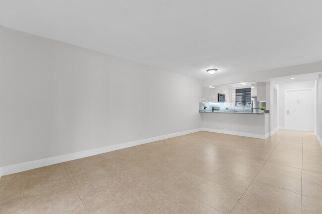 Building Photo - 1256 S Military Trail