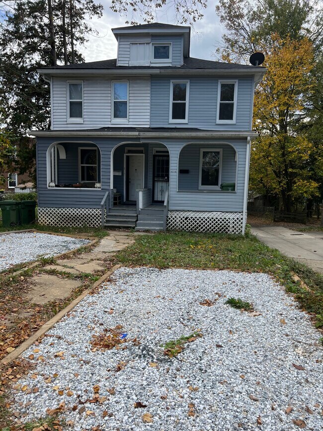 Primary Photo - 4215 Old Frederick Rd