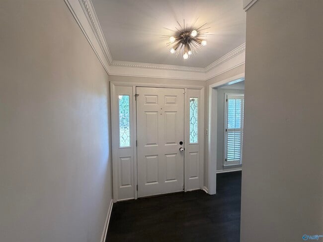 Building Photo - 8711 Edgehill Dr SE