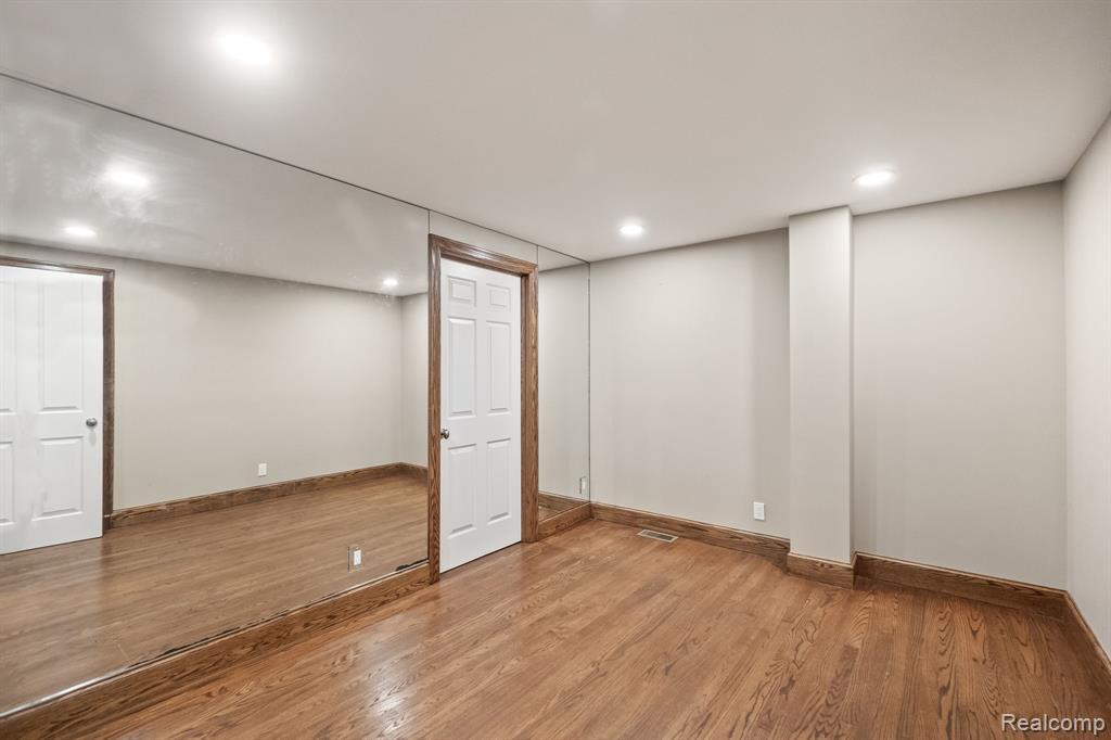 Building Photo - 3782 Pine Lake Knoll Dr