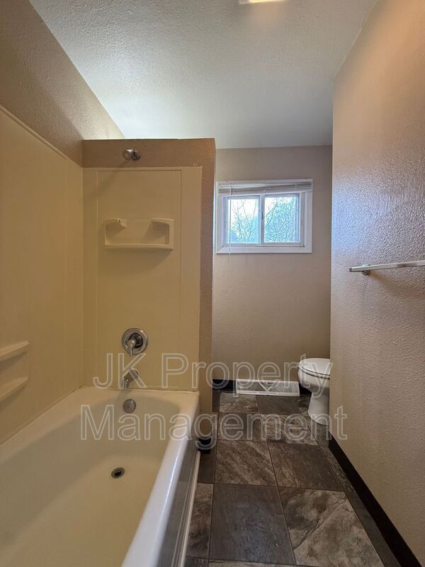 Building Photo - 3108 9th Ave N