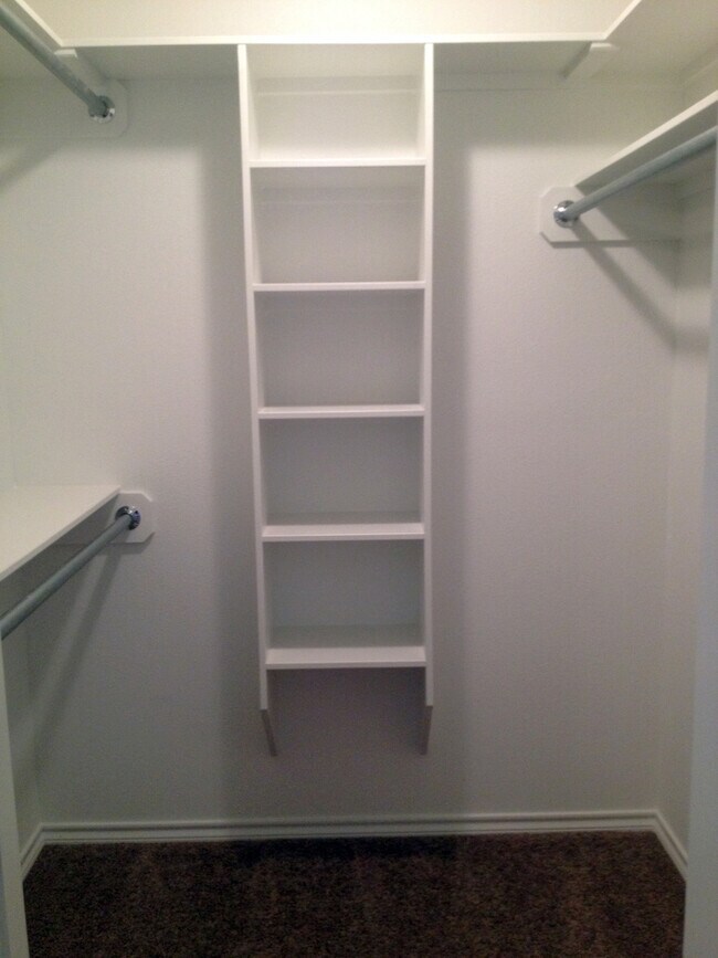 Building Photo - Coming Soon! 2 Bedroom Duplex for Rent in ...