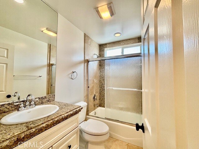 Building Photo - 685 W 18th St