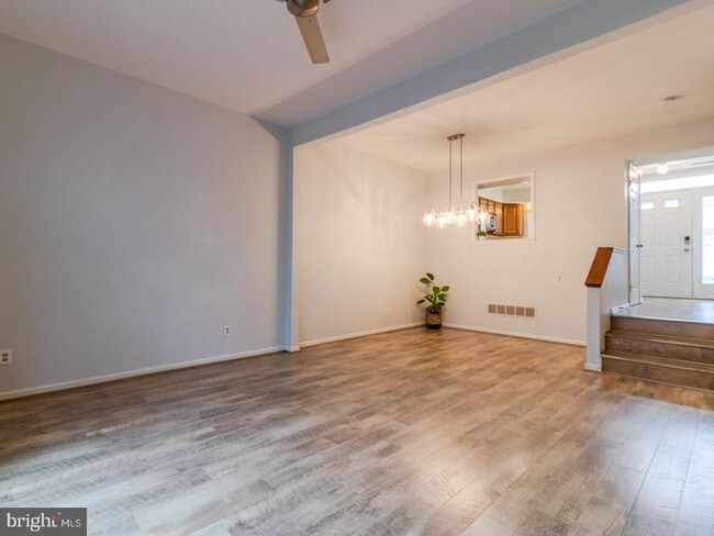 Building Photo - 28 Henlopen Gardens