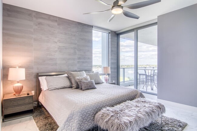 Building Photo - 1 Water Clb Wy