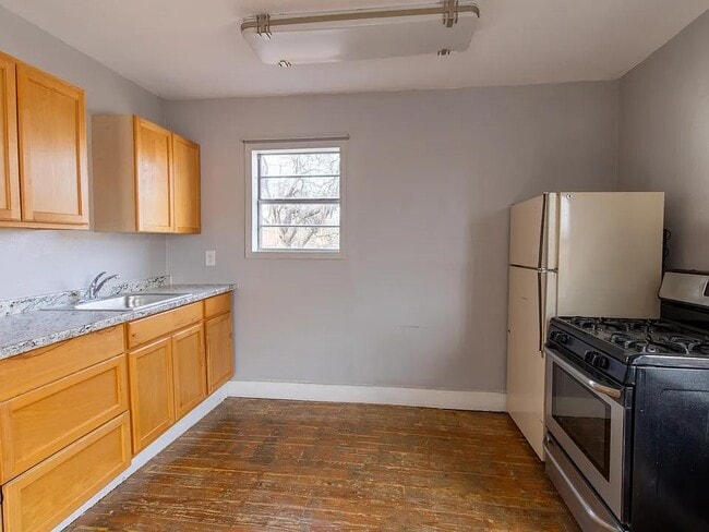 Building Photo - 1604 Harrison St