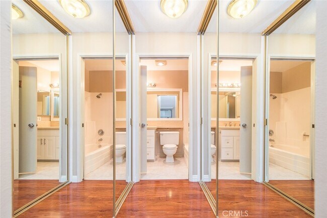 Building Photo - 160 Tangelo-