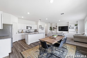 Building Photo - 7726 Fern Holw