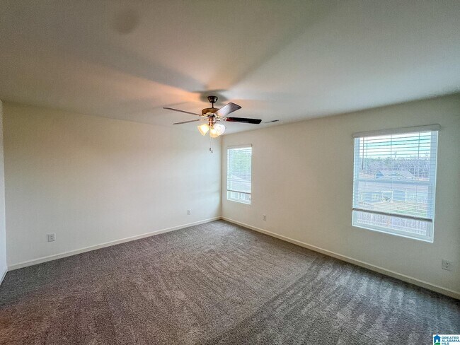 Building Photo - 217 Chelsea Pk Cir