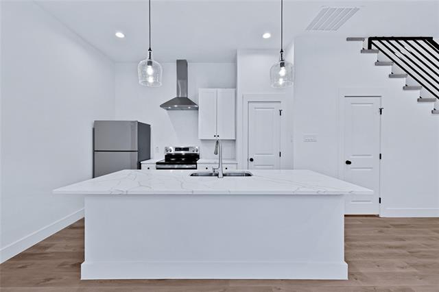 Building Photo - 2844 S Marsalis Ave