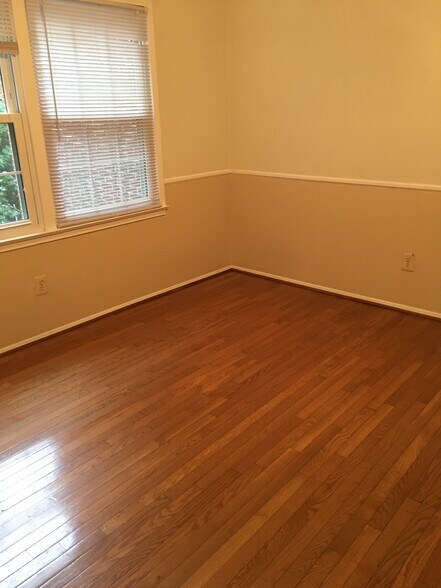 Building Photo - 3351 Contessa Ct