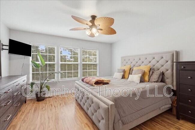 Building Photo - 12781 Fair Crest Ct
