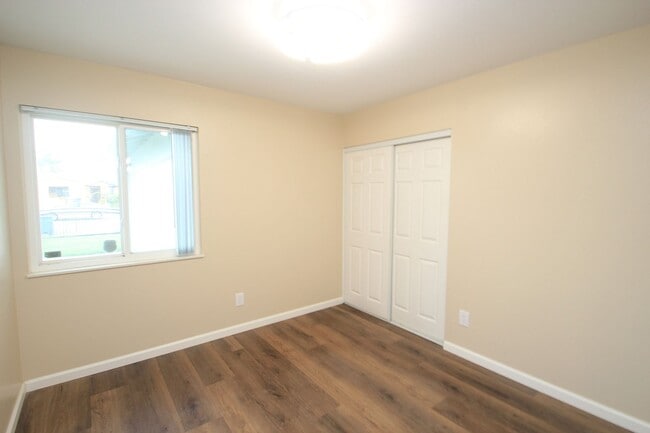 Building Photo - Charming 3-Bedroom Home with Spacious Layo...