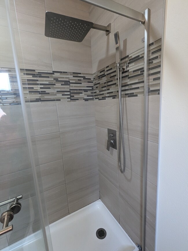 Building Photo - 402 NW 12th St